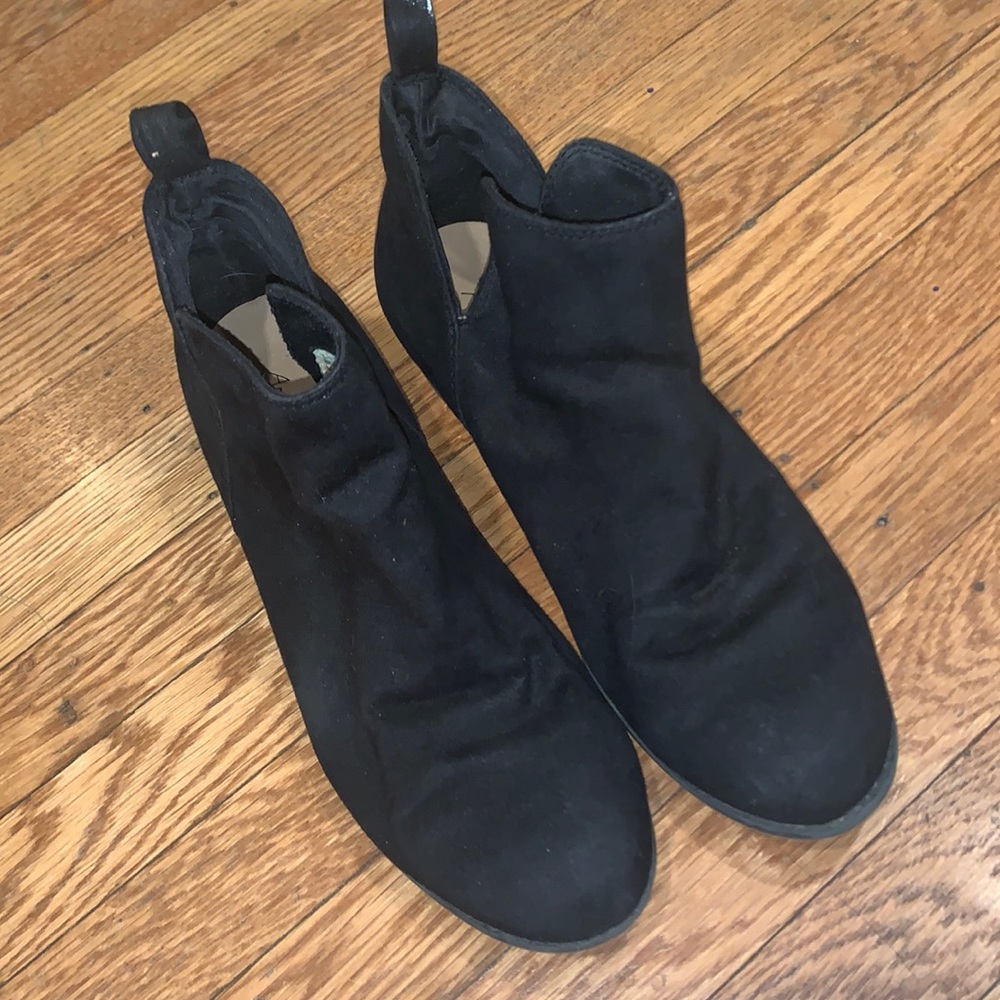 American Eagle Black Booties Size 10